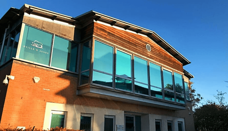 Business listing image